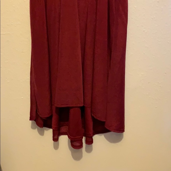 Burgundy dress with black collar - Picture 2 of 4